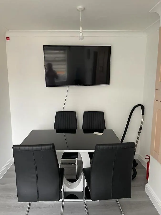 Alder En-Suite Self Caring Private Shower 2 Southampton Capsule hotel